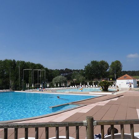 Studio avec vue sur Lac Talmont-Saint-Hilaire Extérieur photo