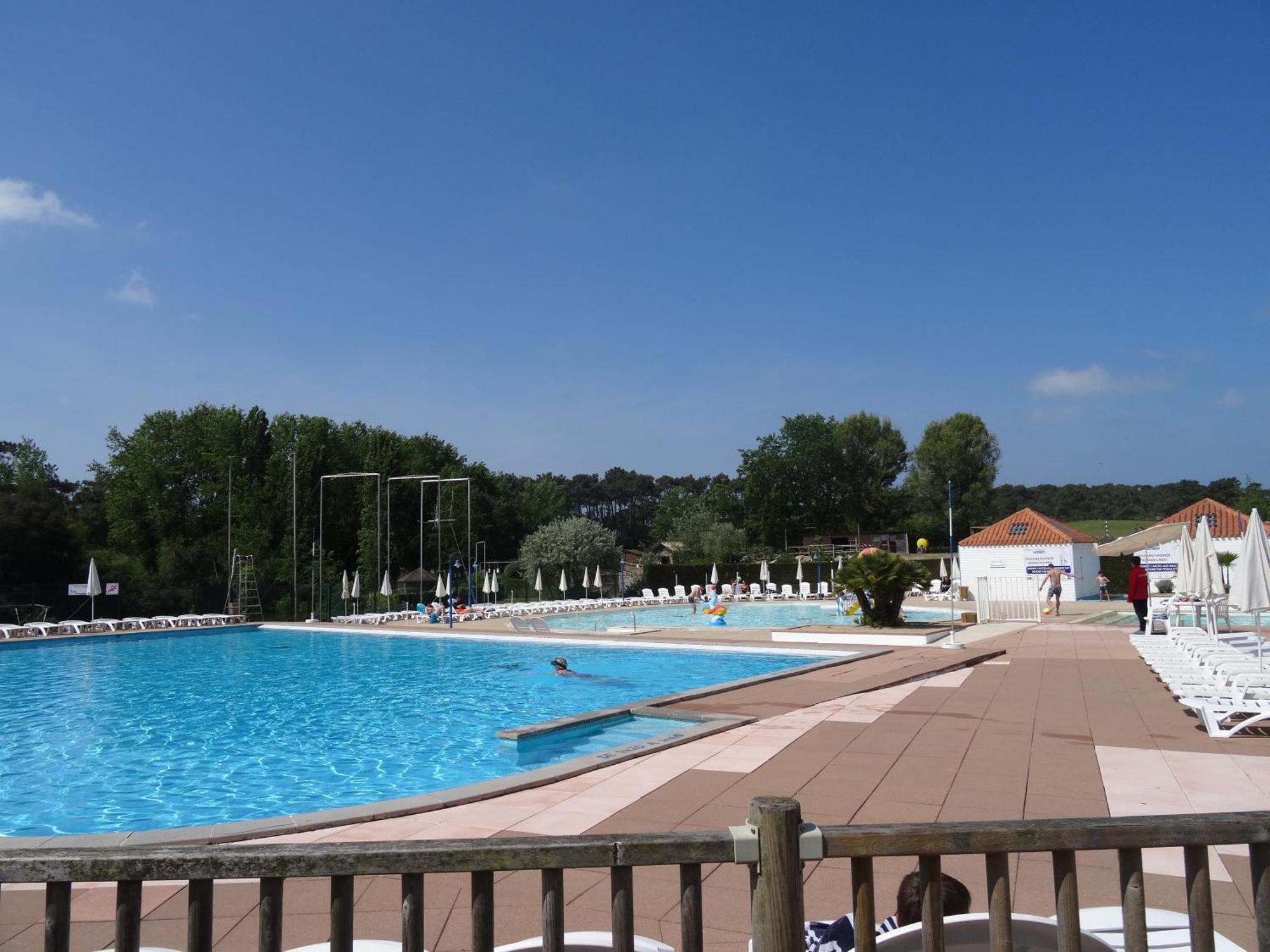 Studio avec vue sur Lac Talmont-Saint-Hilaire Extérieur photo